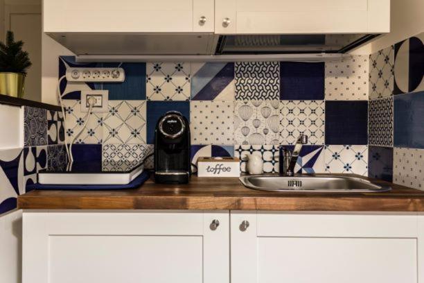 La Casa Di Alice Bed & Breakfast Salerno Ngoại thất bức ảnh